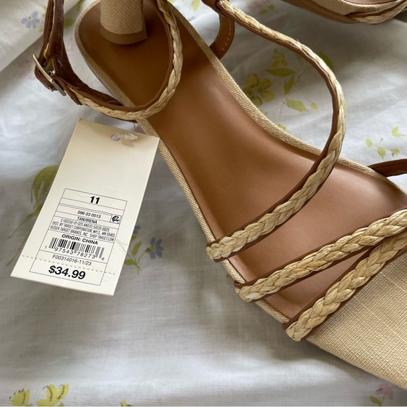 A new day heels - Picture 3 of 13